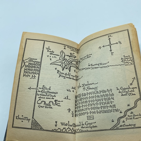 The Hobbit J.R.R. Tolkien 50th Anniversary Edition Hardcover Book 1989 Vintage - Picture 14 of 15